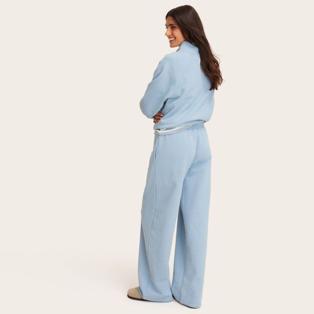 Women's High-Rise Boxer Sweatpants - Parke Light Blue XXL - Picture 2 of 5